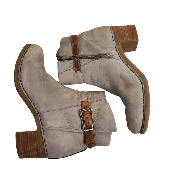 Dansko Hartley 41 Grey Nubuck Suede Leather Buckle Heeled Ankle Boots Booties - Picture 1 of 11